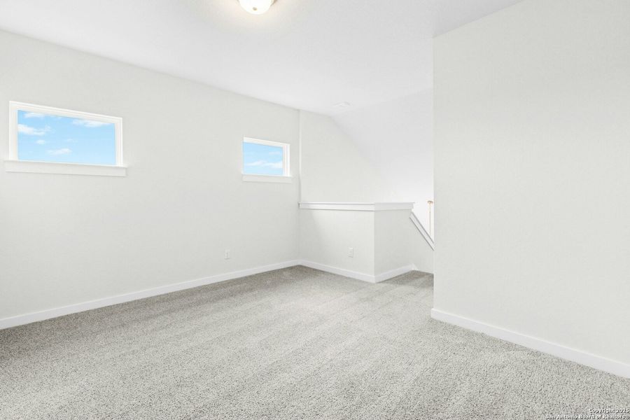 Spacious, unfurnished interior of a new home in Willowbrook, New Braunfels (Image 19).