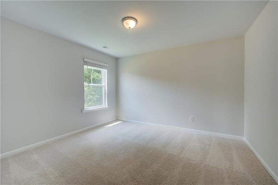 Spacious, unfurnished interior of a new home in Cooper Park, McDonough (Image 11).