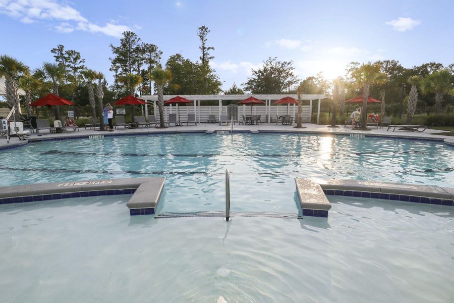 Community amenities in , Summerville (Image 61).