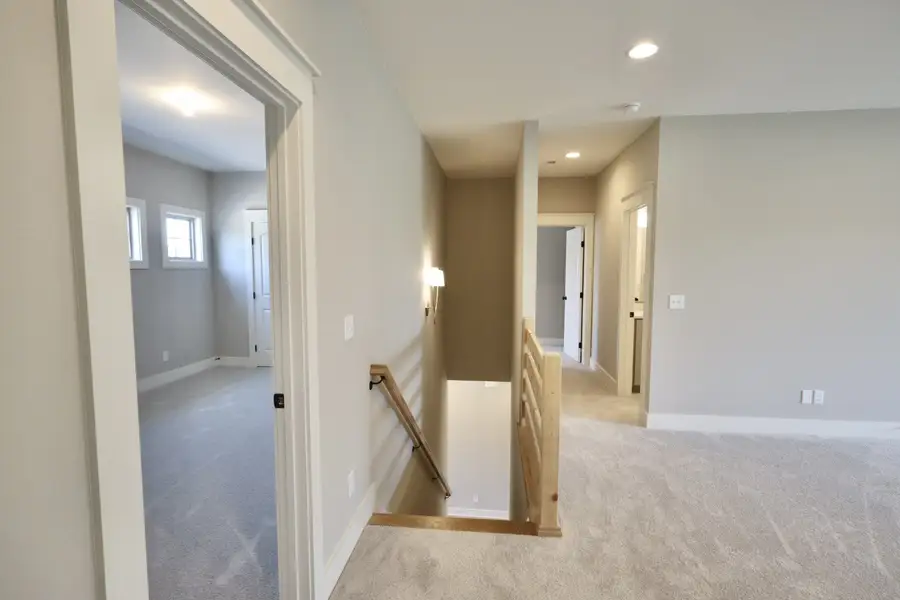 Image 40 of a home in Creekside.
