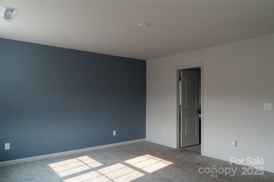 Spacious, unfurnished interior of a new home in , Clayton (Image 6).
