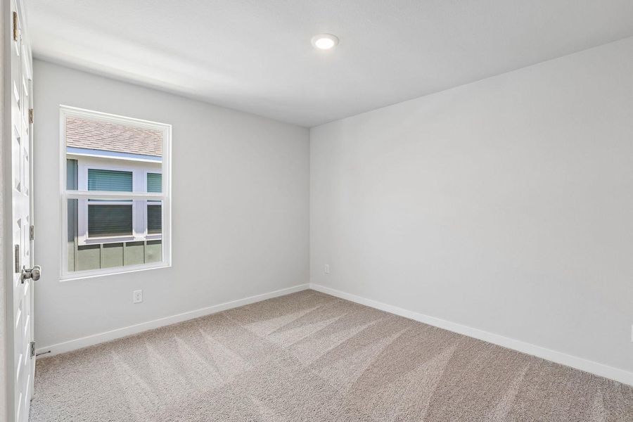 Spacious, unfurnished interior of a new home in Avery Centre, Round Rock (Image 24).