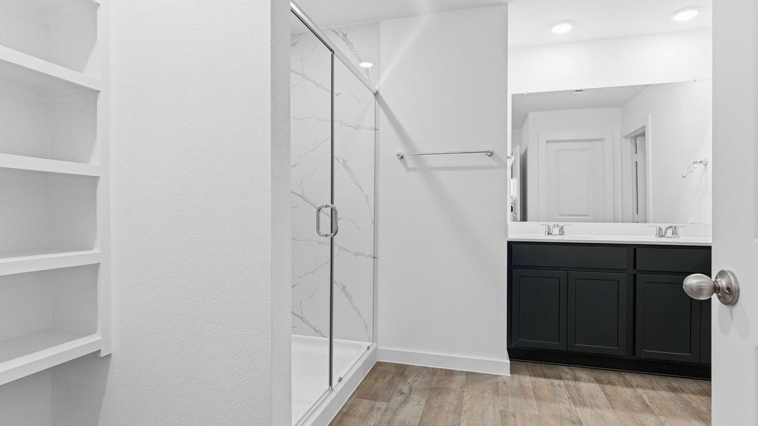 Furnished interior view inside a new home in Evergreen, Rosenberg (Image 16).