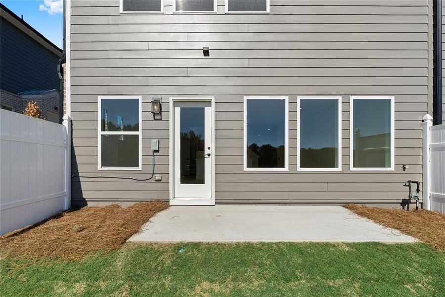 Exterior details and patio area of a home in Grandview Terrace, Canton (Image 2).