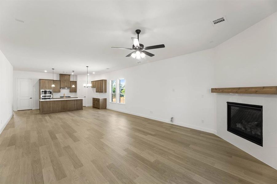 5400 Century Lake-Primary Suite-2