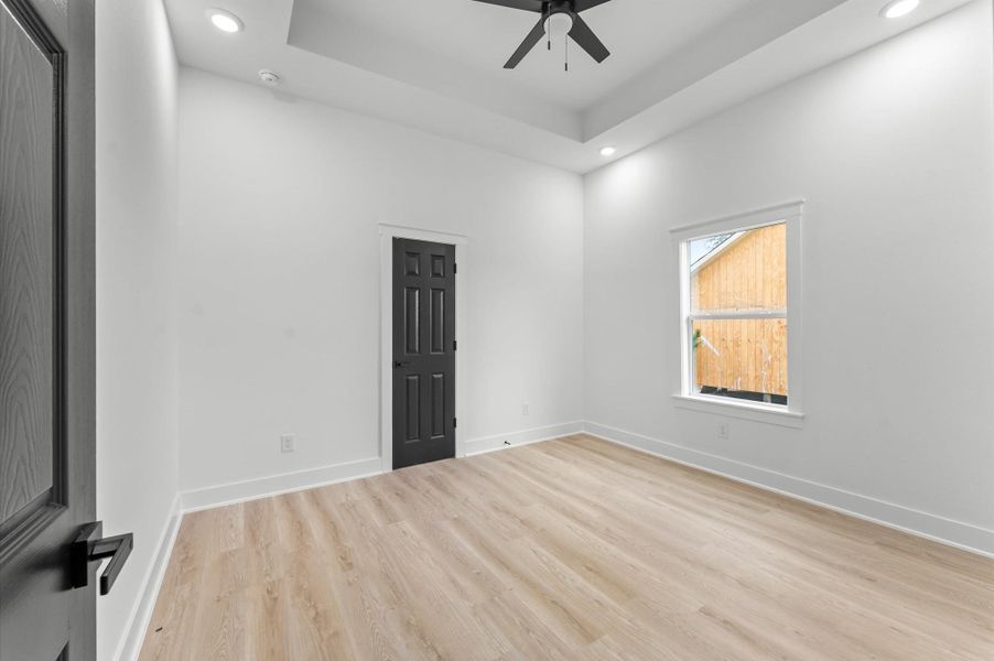 Spacious bedrooms with laminate flooring—no carpet anywhere! Spacious bedrooms with laminate flooring—no carpet anywhere!