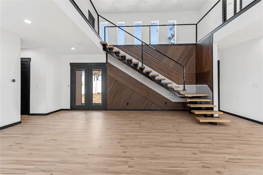 Spacious, unfurnished interior of a new home in , Willis (Image 28).