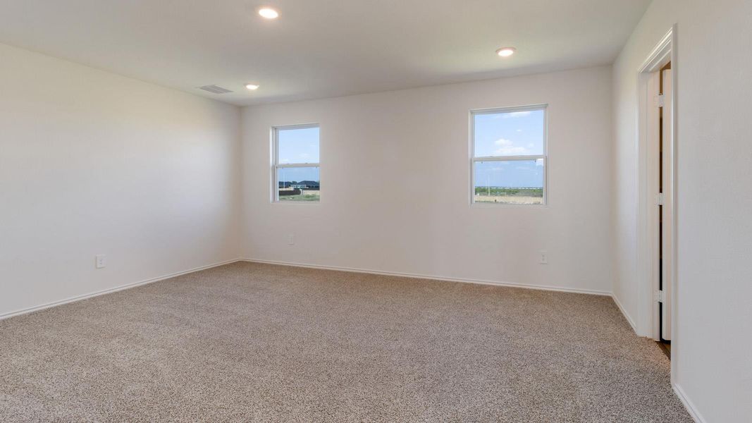 Spacious, unfurnished interior of a new home in Marigold, Kyle (Image 16).