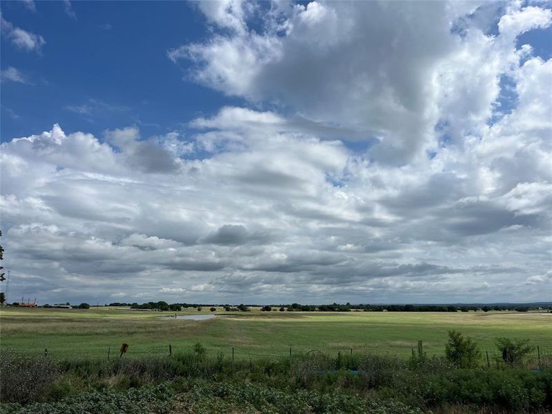 Natural landscape and outdoor views near in Bridgeport (Image 4). Natural landscape and outdoor views near in Bridgeport (Image 4).