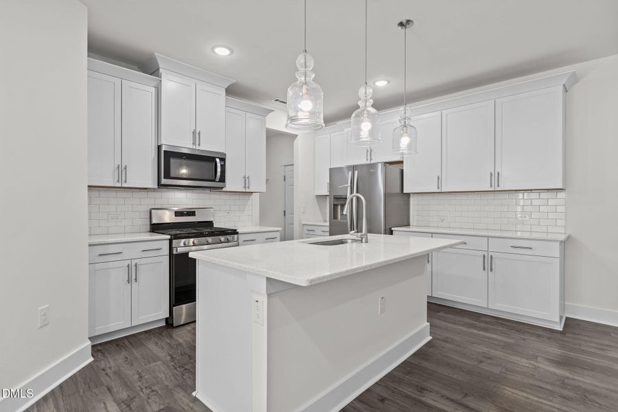 7-web-or-mls-2N6A0094