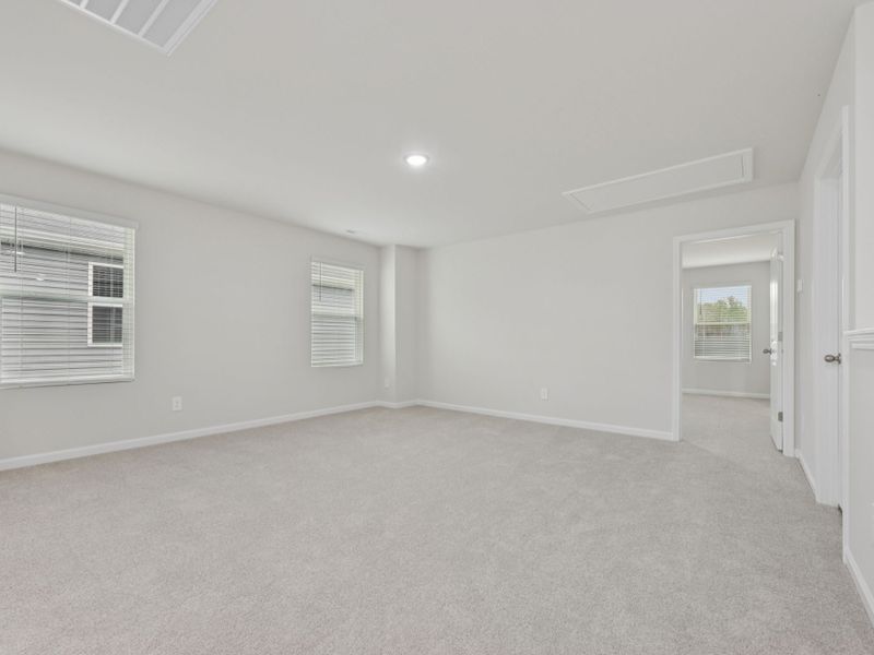 Spacious, unfurnished interior of a new home in Avalon Place - Signature Series, Durham (Image 12).
