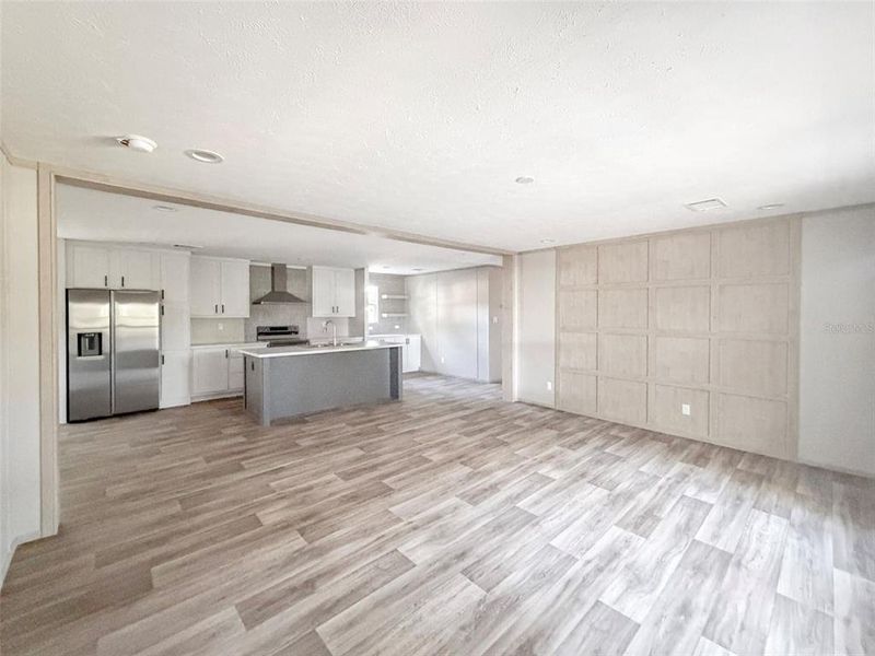 Spacious, unfurnished interior of a new home in , Polk City (Image 18).
