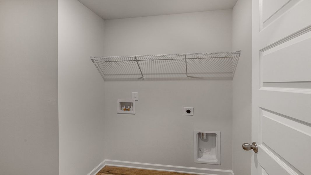 Spacious, unfurnished interior of a new home in Echo Glen, Stockbridge (Image 26). Spacious, unfurnished interior of a new home in Echo Glen, Stockbridge (Image 26).