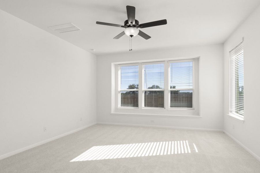 Spacious, unfurnished interior of a new home in Grande Estates, Bertram (Image 35).