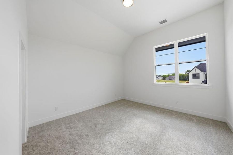 Spacious, unfurnished interior of a new home in Custer Ridge Estates, Allen (Image 21). Spacious, unfurnished interior of a new home in Custer Ridge Estates, Allen (Image 21).