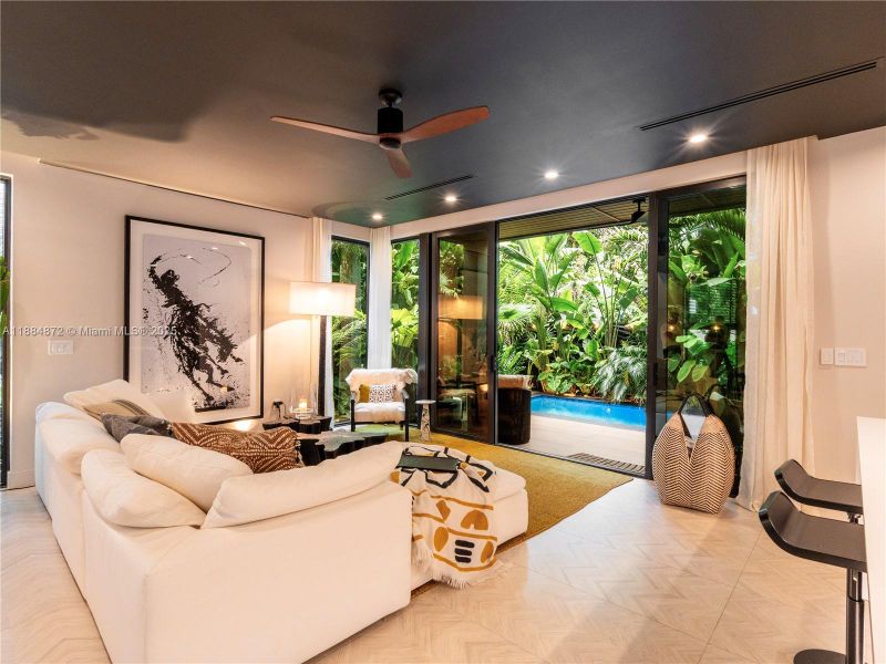 Image 33 of a home in .