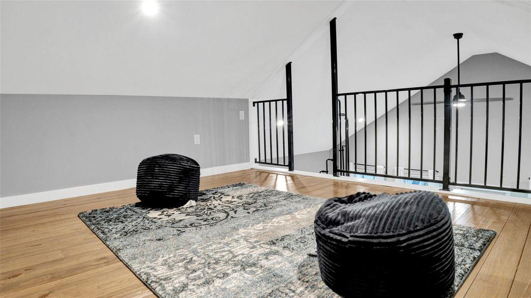 Spacious, unfurnished interior of a new home in , Crystal Beach (Image 24).