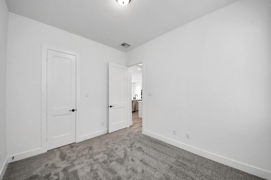 Spacious, unfurnished interior of a new home in Meridiana 50's, Manvel (Image 28).