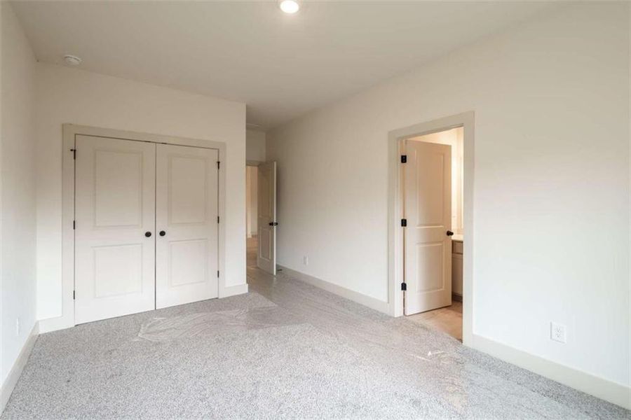 Image 41 of a home in .