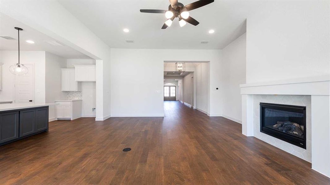 Spacious, unfurnished interior of a new home in North Sky 65', Celina (Image 20). Spacious, unfurnished interior of a new home in North Sky 65', Celina (Image 20).