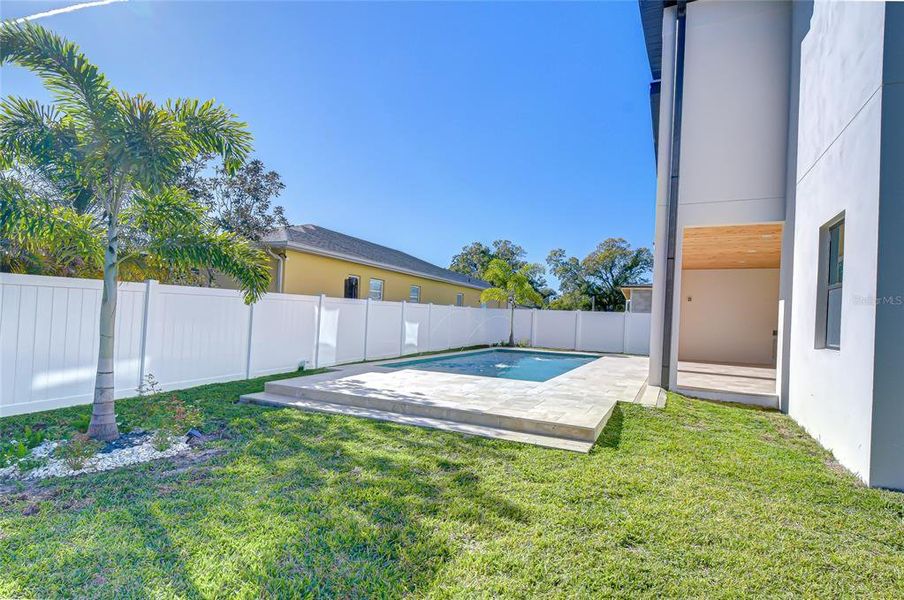 Exterior details and patio area of a home in , Tampa (Image 40).