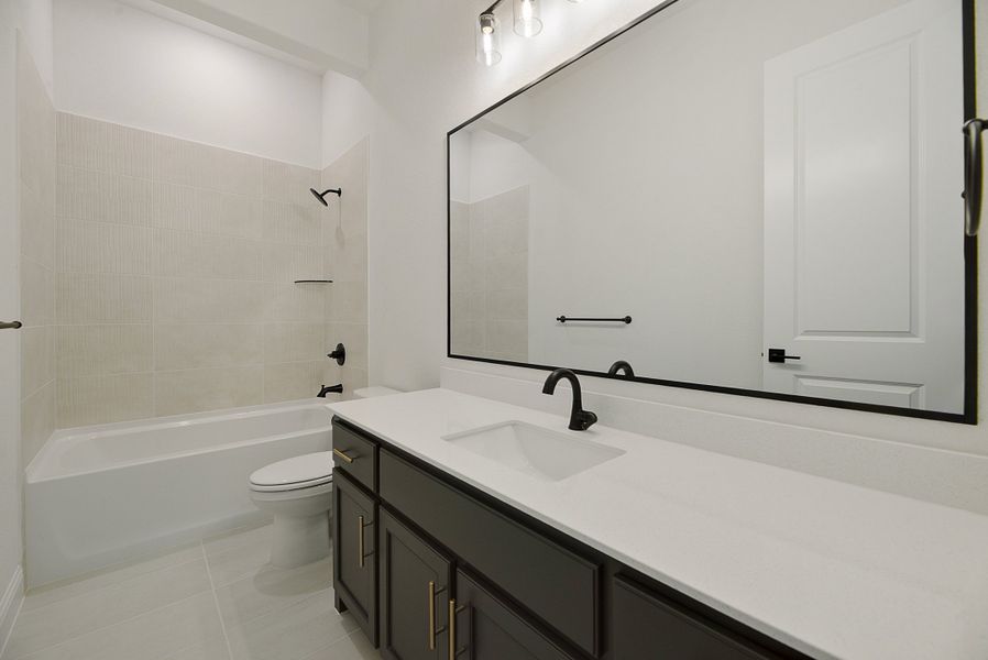 Furnished interior view inside a new home in Paloma Ranch, New Fairview (Image 10).