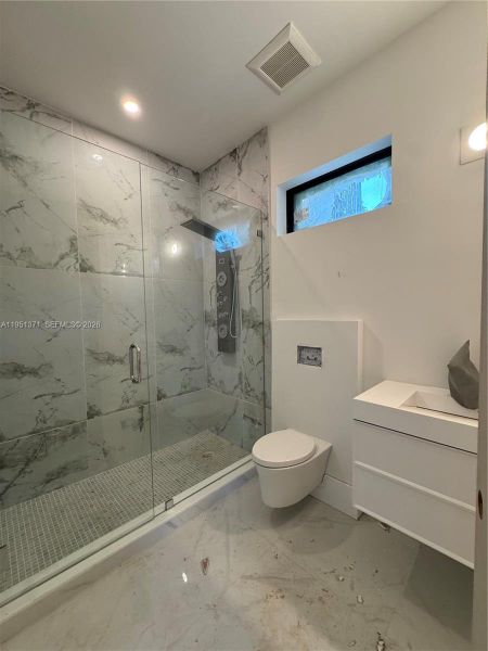 Furnished interior view inside a new home in , Pinecrest (Image 6).