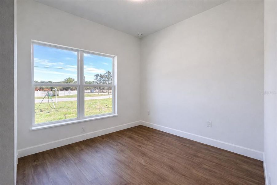 Spacious, unfurnished interior of a new home in , Citrus Springs (Image 28).