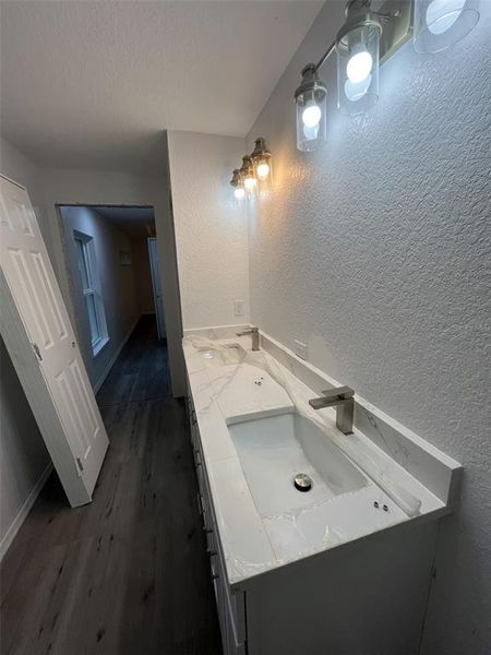 Image 33 of a home in .