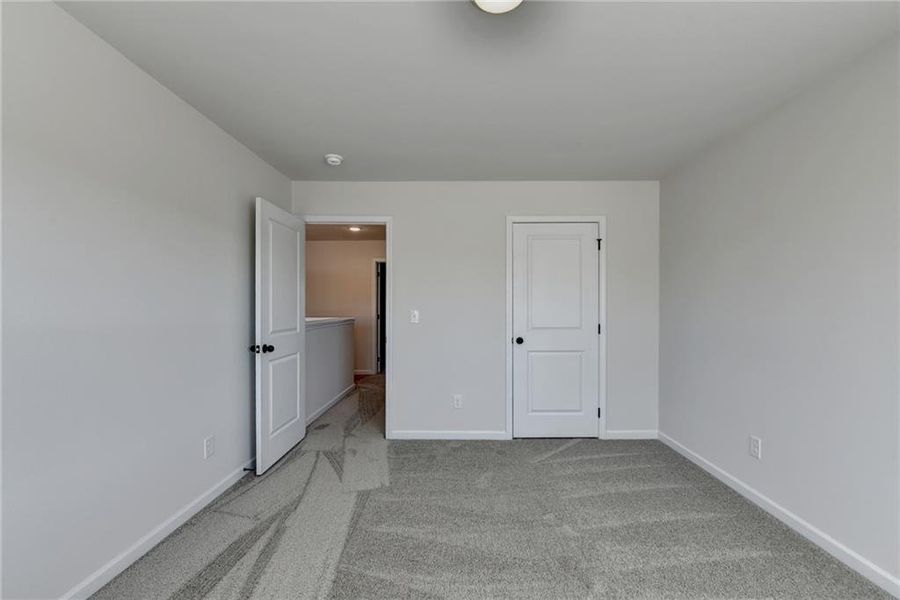 Spacious, unfurnished interior of a new home in , Auburn (Image 74).
