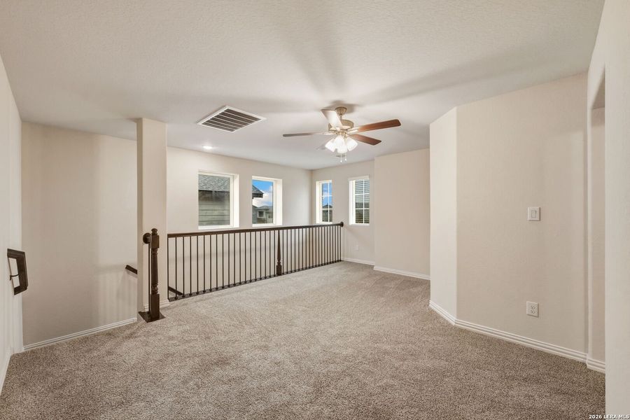 Spacious, unfurnished interior of a new home in Veramendi, New Braunfels (Image 22).