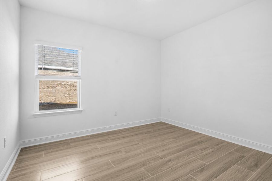 Spacious, unfurnished interior of a new home in Lake Merial, Panama City (Image 22).