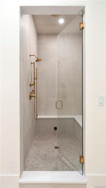 Spacious, unfurnished interior of a new home in , Denver (Image 23).