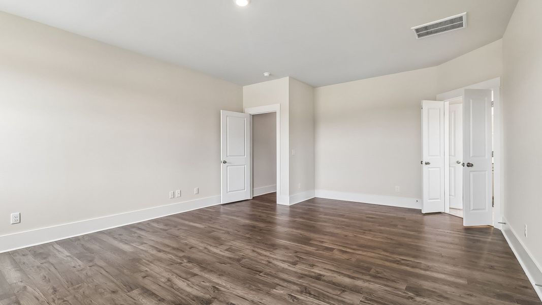 Spacious, unfurnished interior of a new home in Shell Pointe, Gilbert (Image 23).