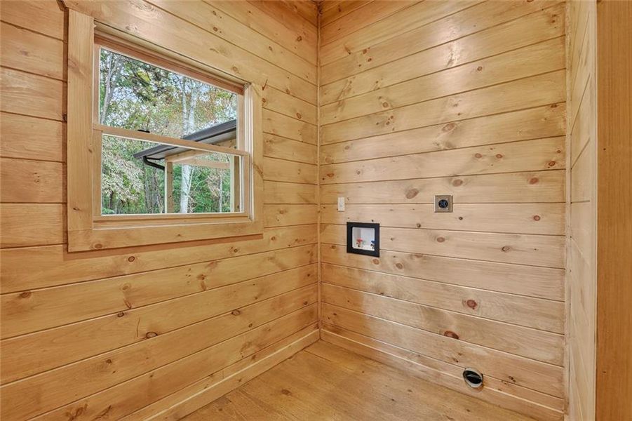 Close-up of interior finishes inside a home in , Blue Ridge (Image 11).