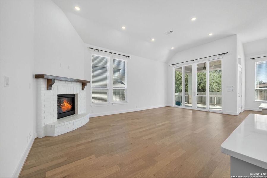 Spacious, unfurnished interior of a new home in Front Gate in Fair Oaks Ranch, Fair Oaks Ranch (Image 34). Spacious, unfurnished interior of a new home in Front Gate in Fair Oaks Ranch, Fair Oaks Ranch (Image 34).