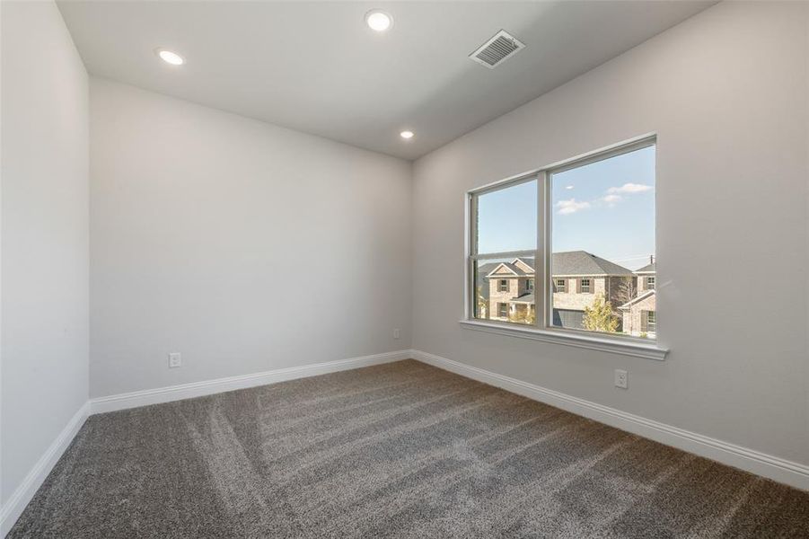 Spacious, unfurnished interior of a new home in Arbors at Legacy Hills, Celina (Image 23).