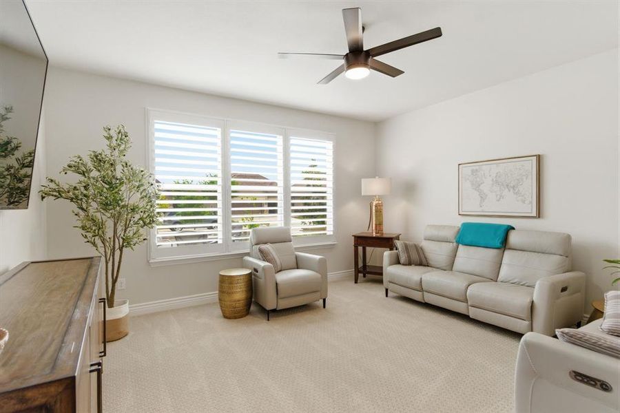 Flex or office, media