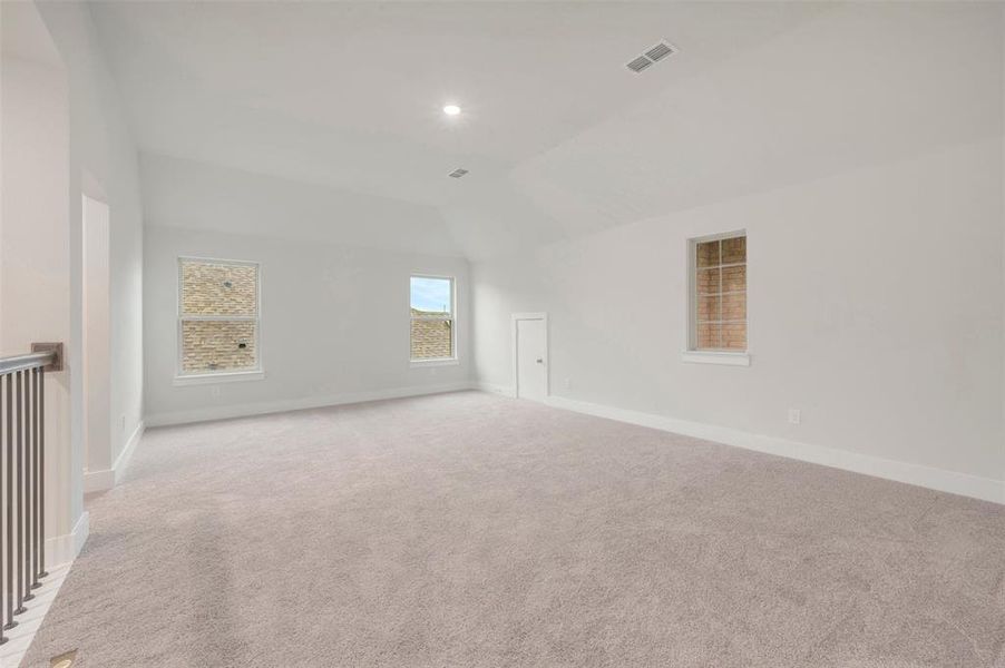 Spacious, unfurnished interior of a new home in Lilyana, Celina (Image 19). Spacious, unfurnished interior of a new home in Lilyana, Celina (Image 19).