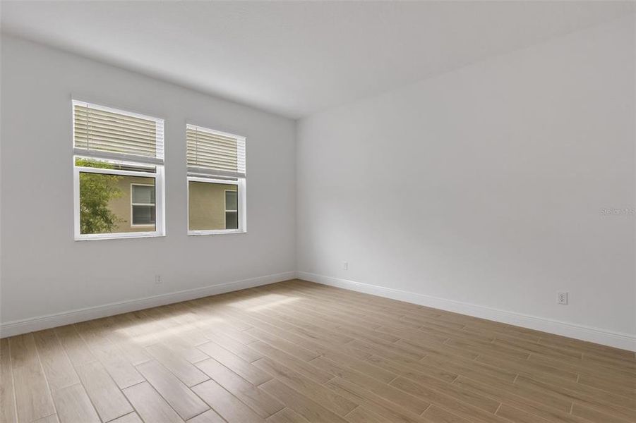 Spacious, unfurnished interior of a new home in Sweetwater at Lakewood Ranch, Lakewood Ranch (Image 22).