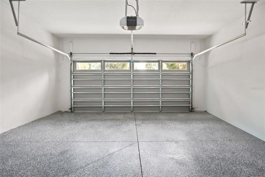 Spacious, unfurnished interior of a new home in , Summerfield (Image 16).