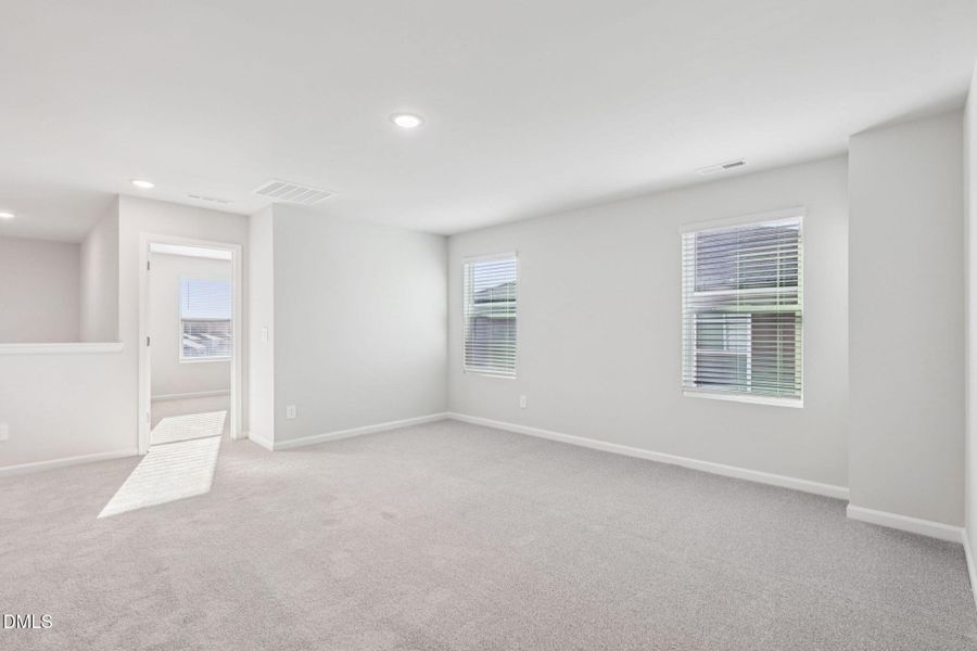 25-web-or-mls-Raleigh - Oak Manor - 145