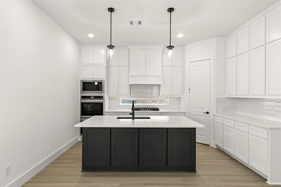 740 Wilderness - Kitchen