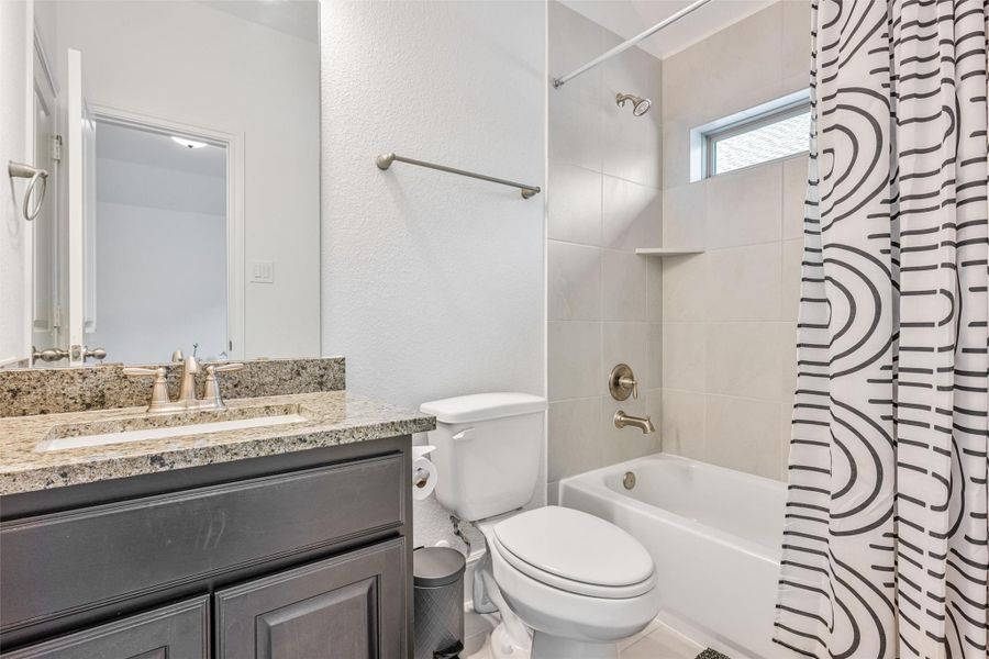 Upstairs bedroom 1's bathroom