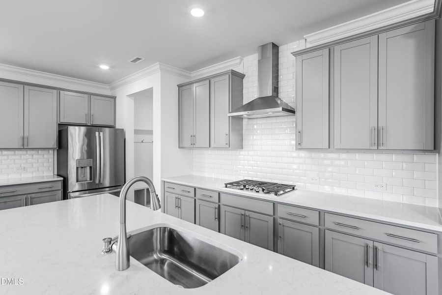 SUN_Stoneriver_Pic_EastmanIII_Kitchen_4o