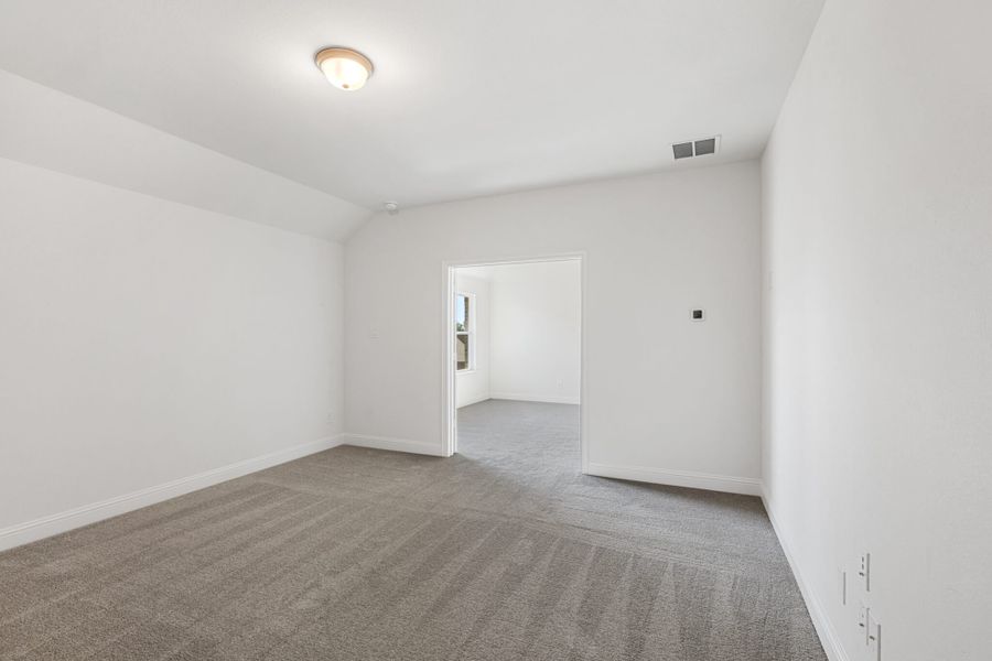 Spacious, unfurnished interior of a new home in Lake Breeze, Lavon (Image 37). Spacious, unfurnished interior of a new home in Lake Breeze, Lavon (Image 37).