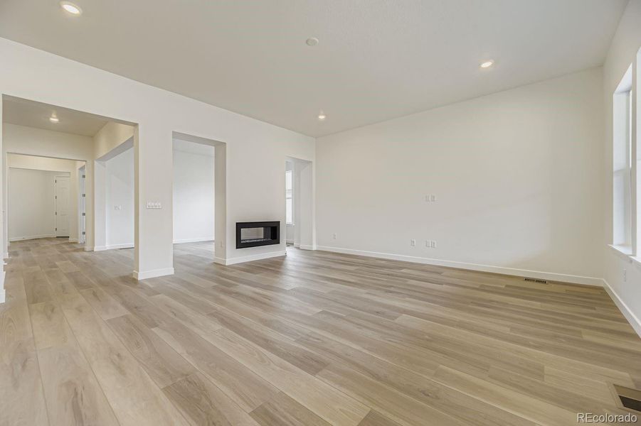 Spacious, unfurnished interior of a new home in Macanta: The Legends Collection, Castle Rock (Image 9).