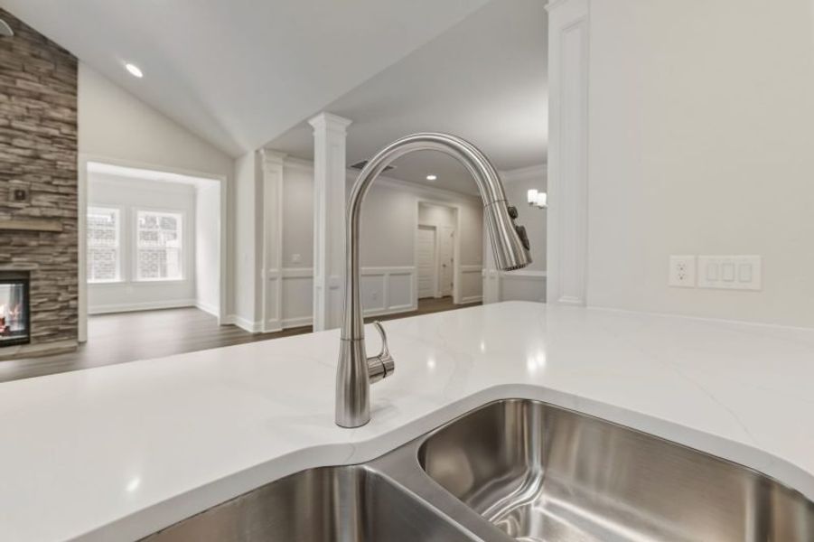 Representative interior finishes for a home built from the Essex by Keystone Homes NC in Weybridge, Burlington (Image 21).