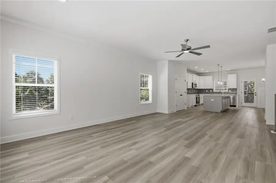 Spacious, unfurnished interior of a new home in , Mableton (Image 27).