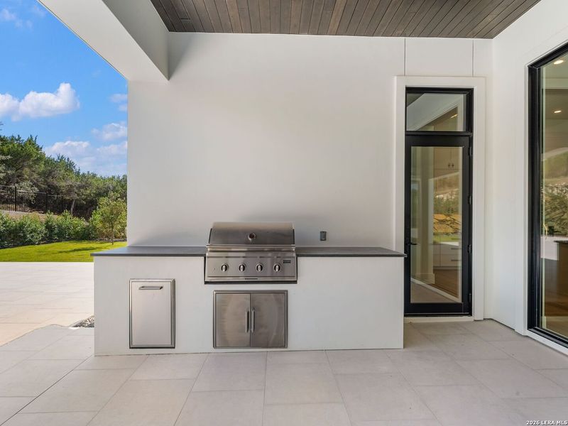 Exterior details and patio area of a home in , San Antonio (Image 33).